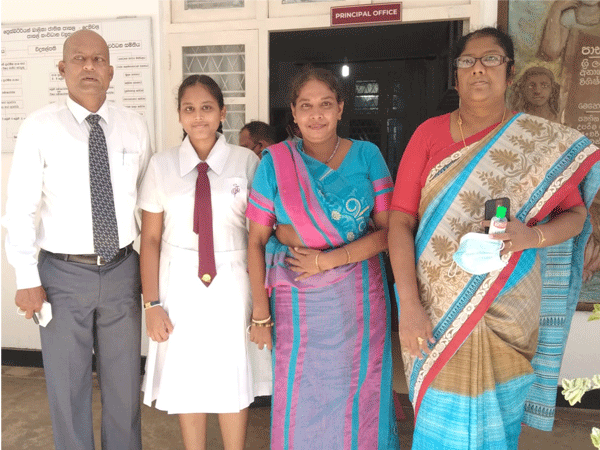 චමල්කා සෙව්මිණි දියණිය කොළඹ මහ දිසාපතිතුමන්ගේ ඇගයුමට