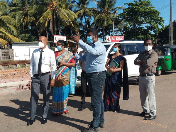 Marine Drive (මුහුදුබඩ මාර්ග) ව්‍යෘපෘතියේ ඉදිකිරීම් කටයුතු කොළඹ දිස්ත්‍රික් ලේකම්තුමාගේ නීරීක්ෂණයට