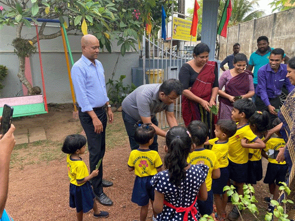 දෙහිවල ගෙවතු වගා දිසාපතිතුමාගේ නිරීක්ෂණයට
